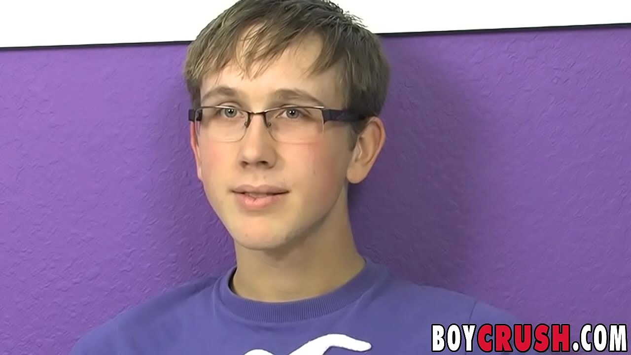 Twink is interviewed before masturbating