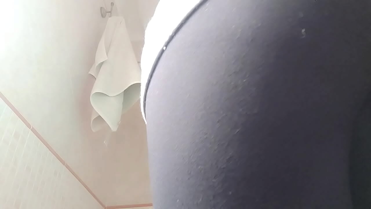 my step aunt Amira's awful cellulite ass while peeing and farts