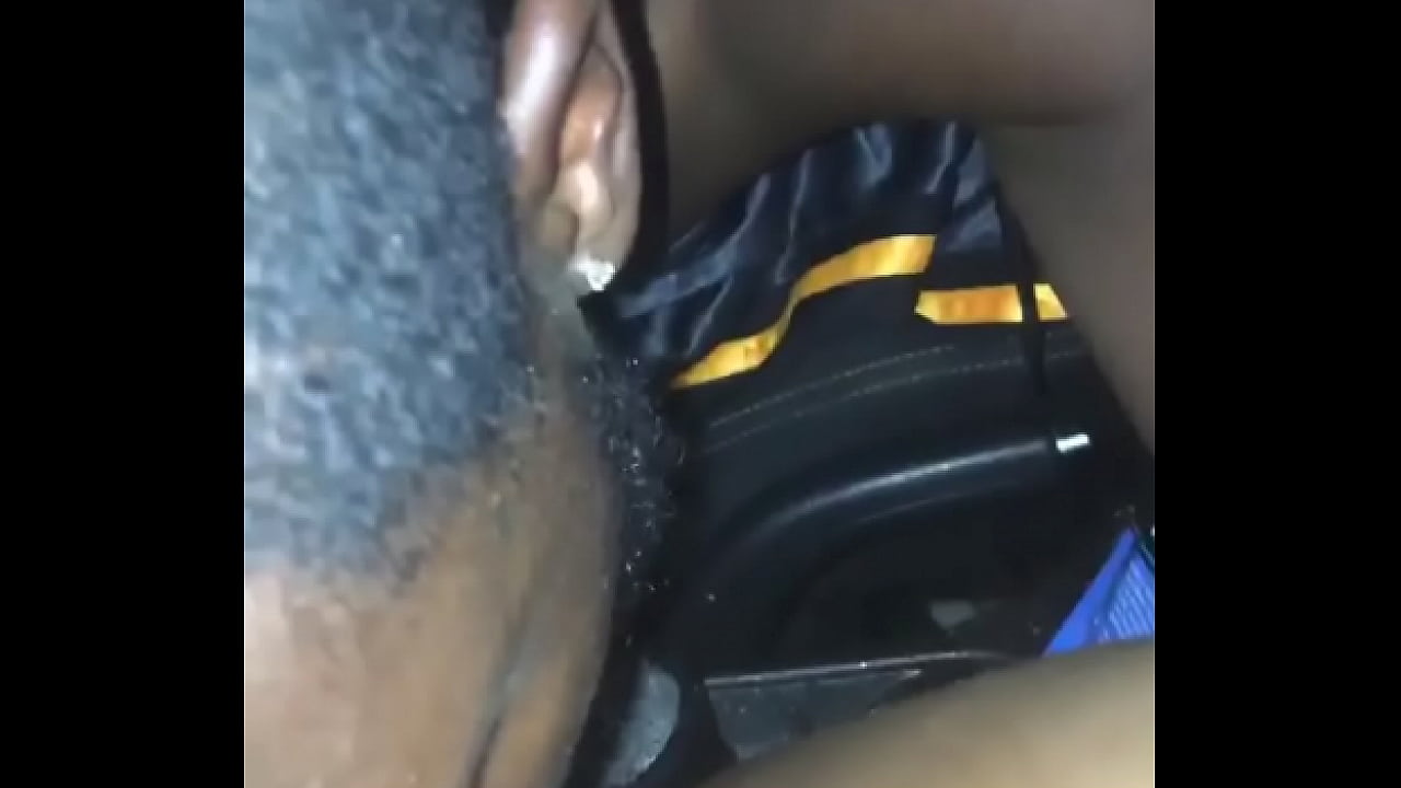 Eating her pussy in the Car