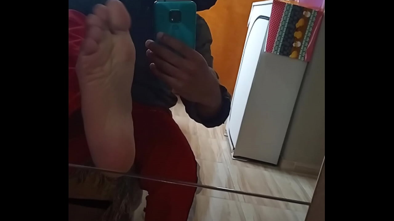 Brazil feet, foot worship, male soles