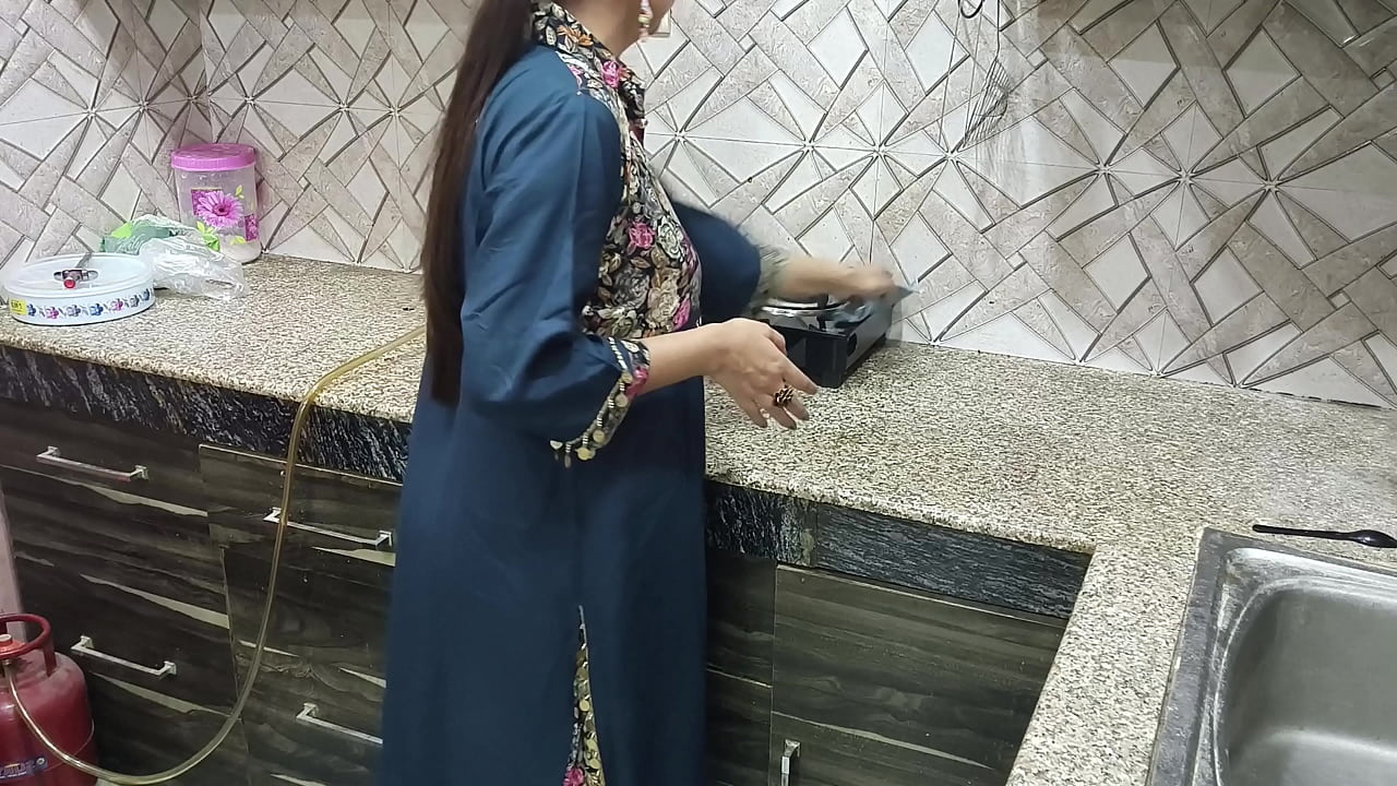 Indian Punjabi Ma Put New Desi Chudai Full Galiyan Punjabi Full HD Desi Sardarni Stepmum Wound Mari In Kitchen