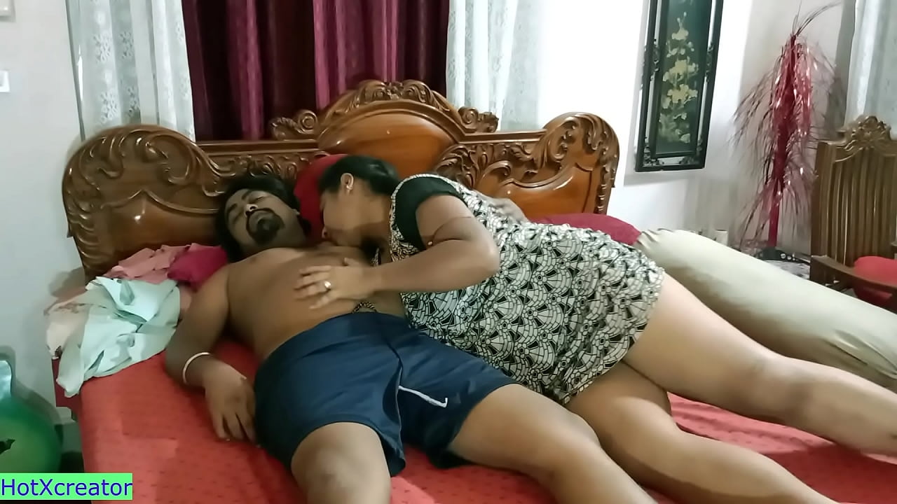 Hot Bhabhi Fucking with Husband Friend! Xmas day Gift Sex