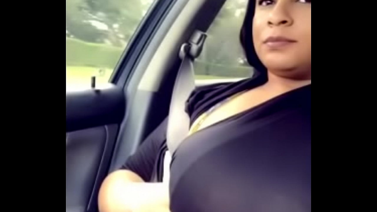Fast And Furious The Right Way: Caramel Kitten Has Boobs Out While Driving!