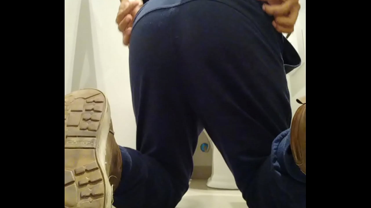 Young fag showing ass