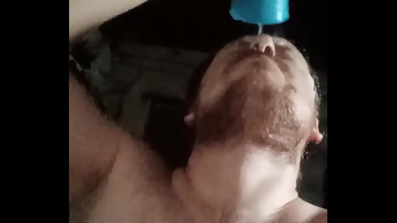 I poured MY OWN CUM on MY face! I love fresh cum! Moisturizing mask made of SPUSHCHENKA! I finished and poured the sperm on my fuck!