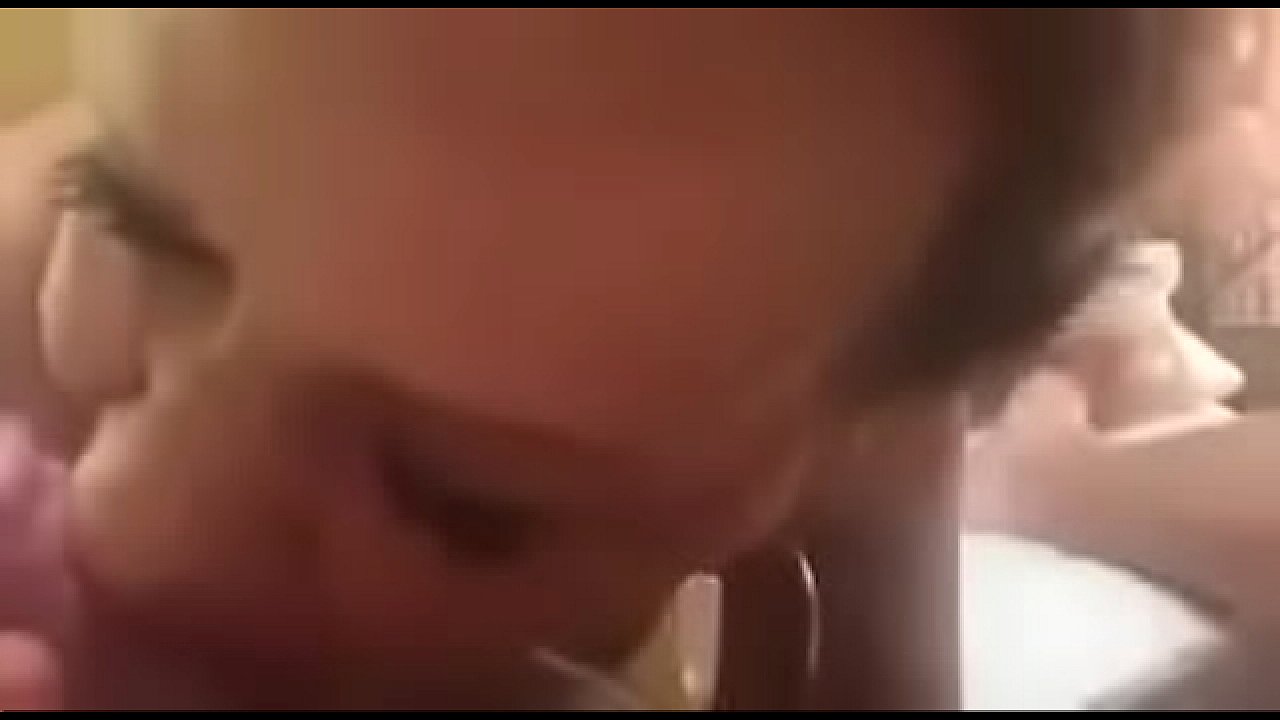 Ultimate blowjob by gorgeous babe