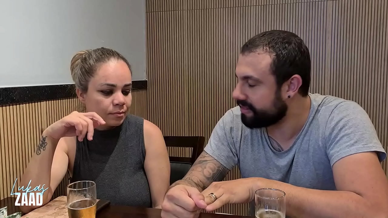 Talk Sex - Levei a submissa safada pra comer algo e depois meti a rola dentro da sua buceta