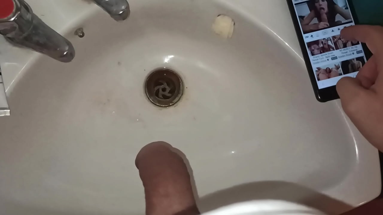 cum a lot in the sink