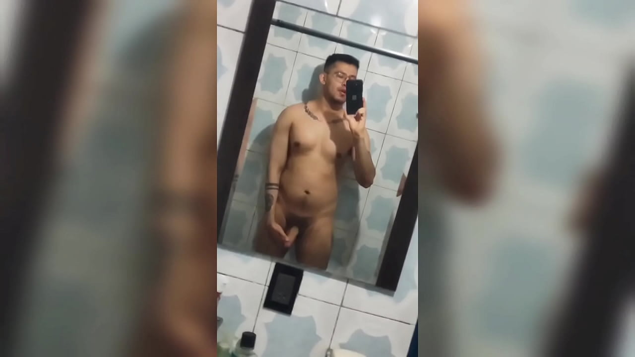 Hetero jalandose la vergota para su novia n