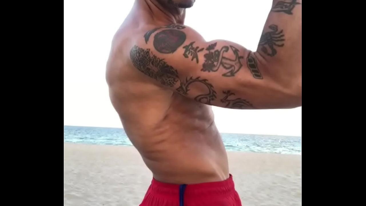 BEACH BODY BRO