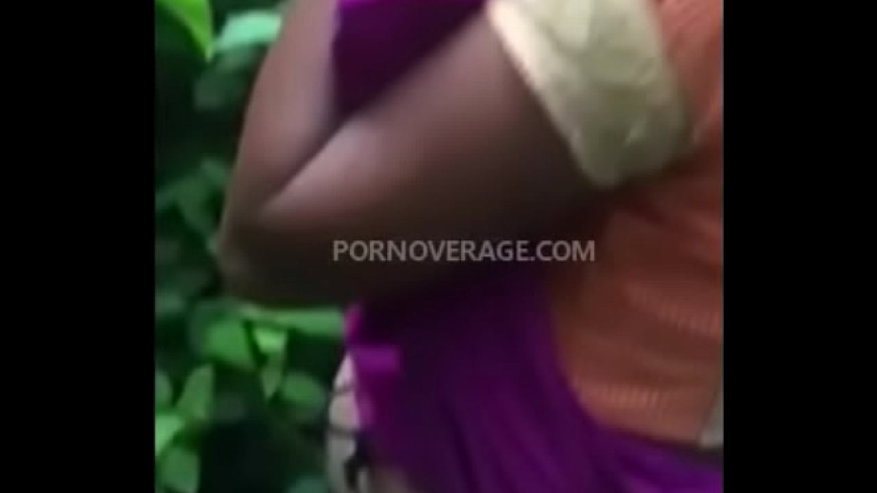 indian Aunty fucking in outdoors