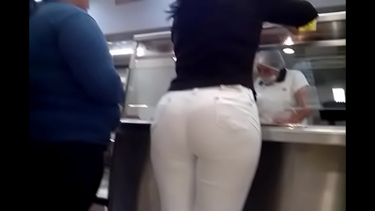 culo pantalon blanco