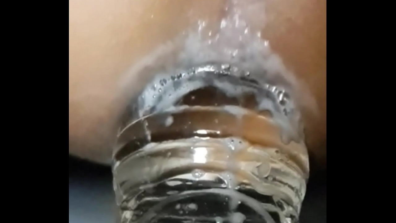 Asian twink  water bottle insertion (zoom)