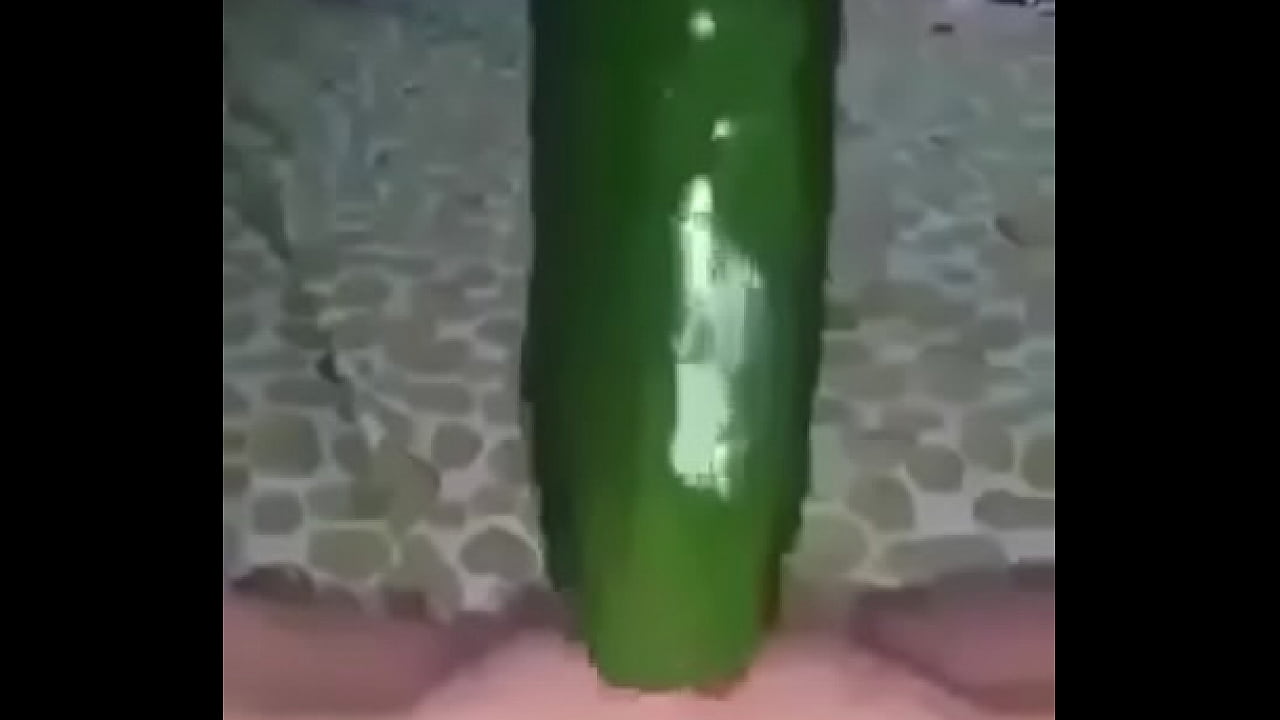 Cucumber making pussy cum