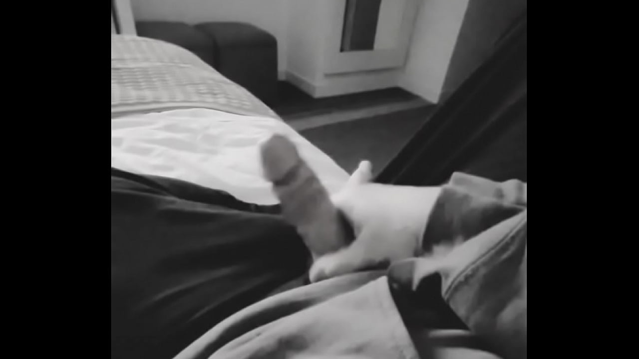 Stroking my cock in a motel