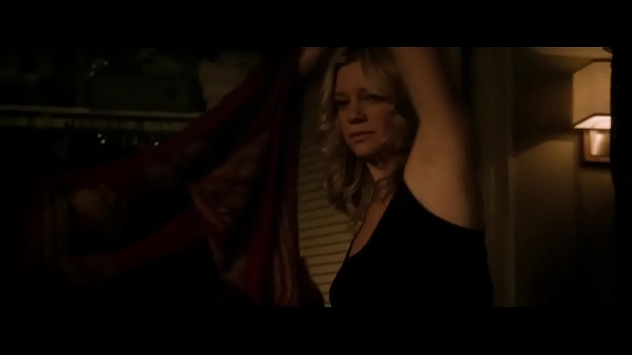 Amy Smart in Justified