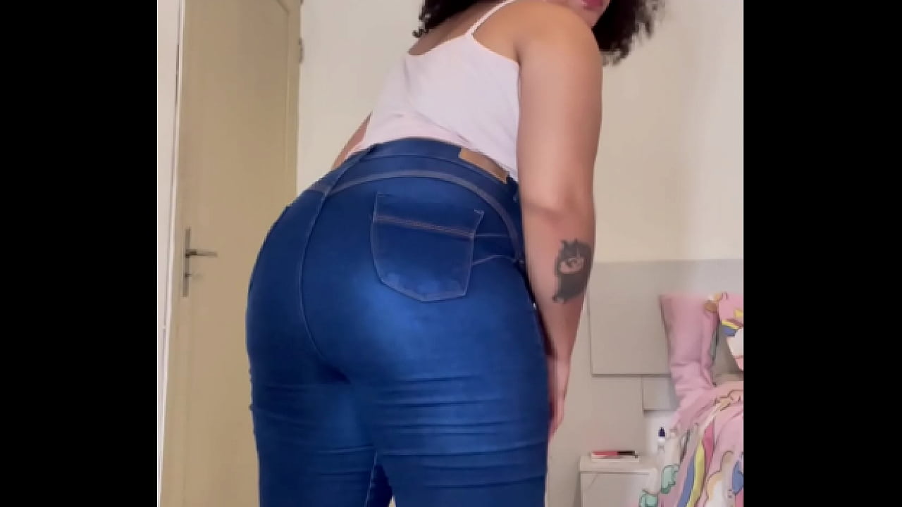 BBW Big Ass Farting and burping in jeans and leggings