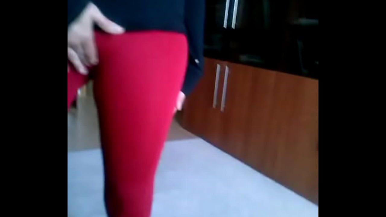 cameltoe red leggings