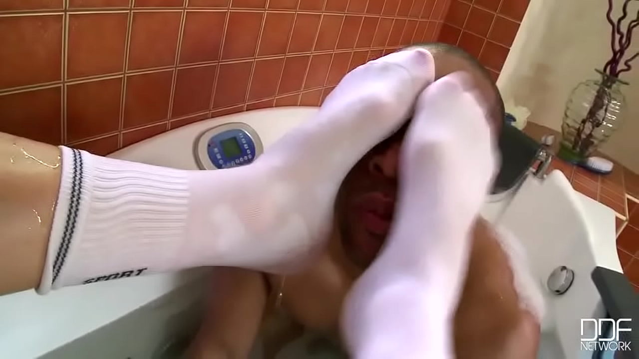 Incredible Footjob Skills!