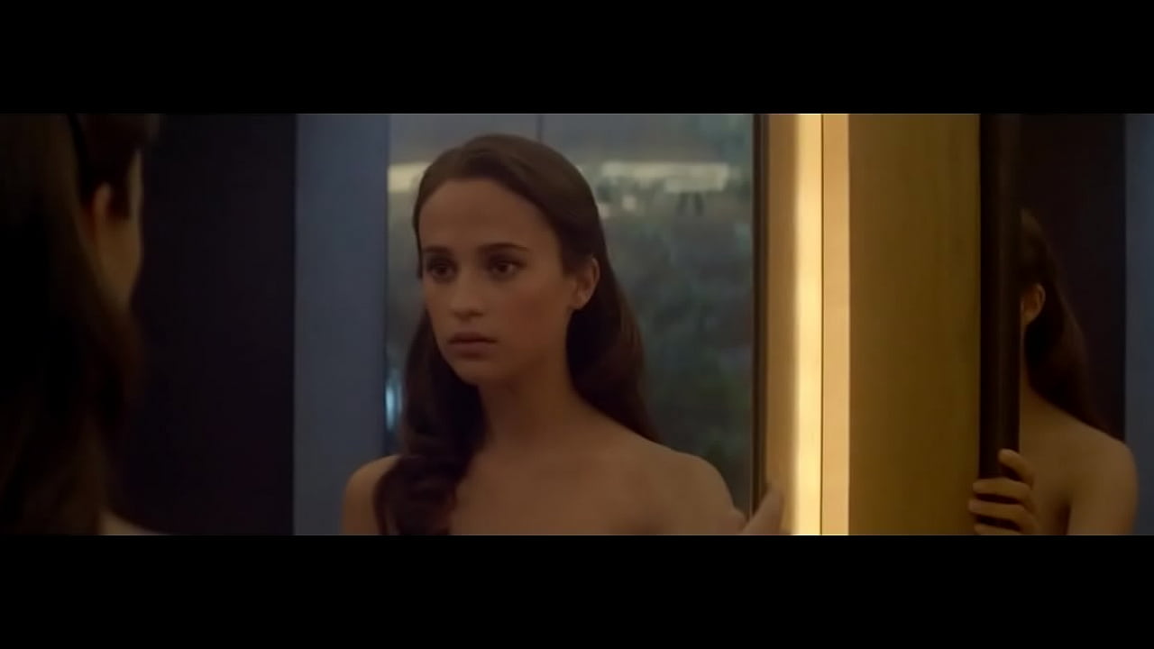 Alicia Vikander Machina 2015