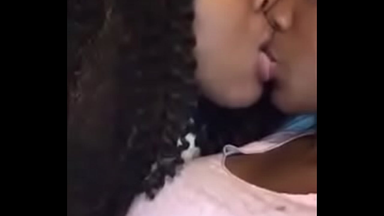 Ebony Lesbians Making Out