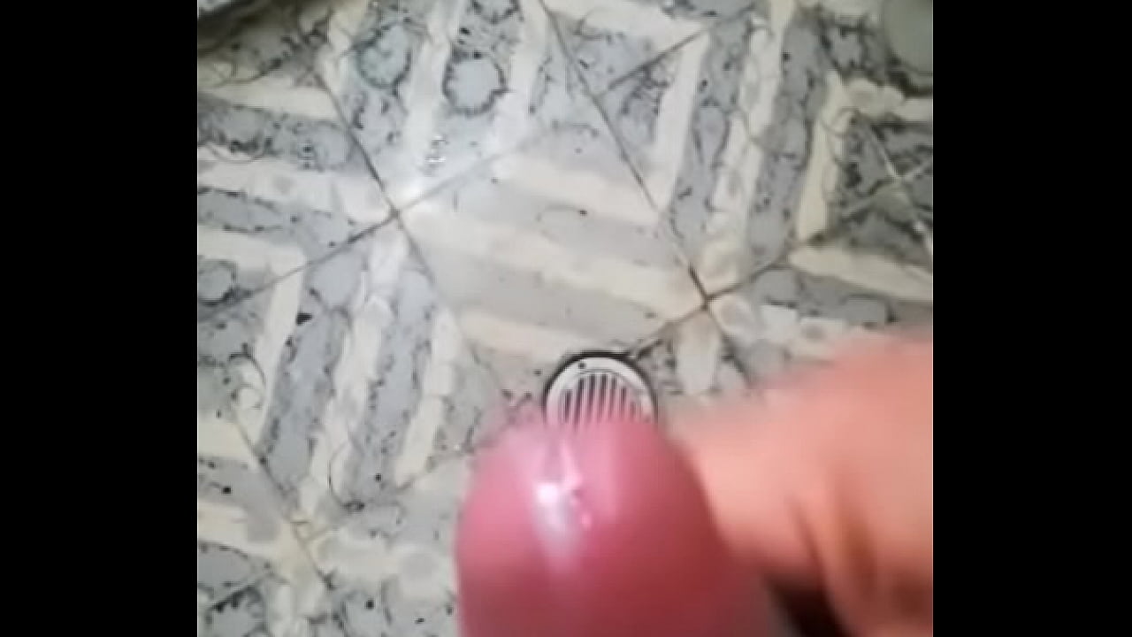 Masturbandome en el baño