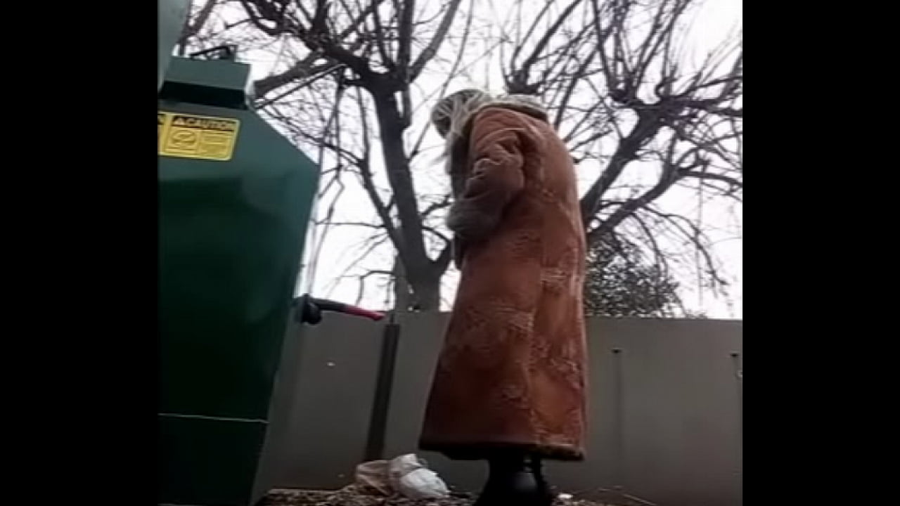 Pathetic sissy slut does ass to mouth with dragon dildo stuck to dumpster