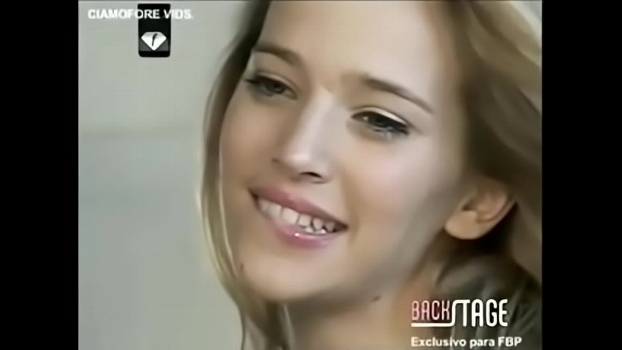 Luisana Lopilato & Zaira Nara   Deftones - Beauty school