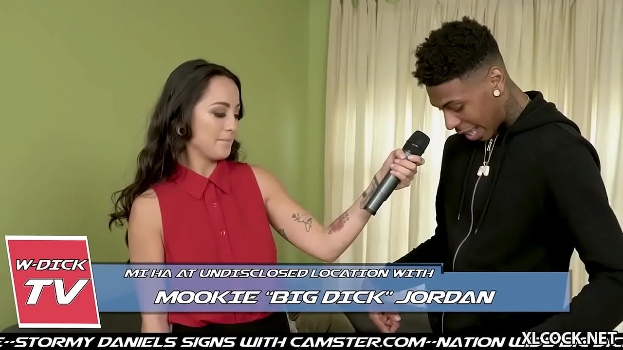 Interviewer lady never seen a dick like that before