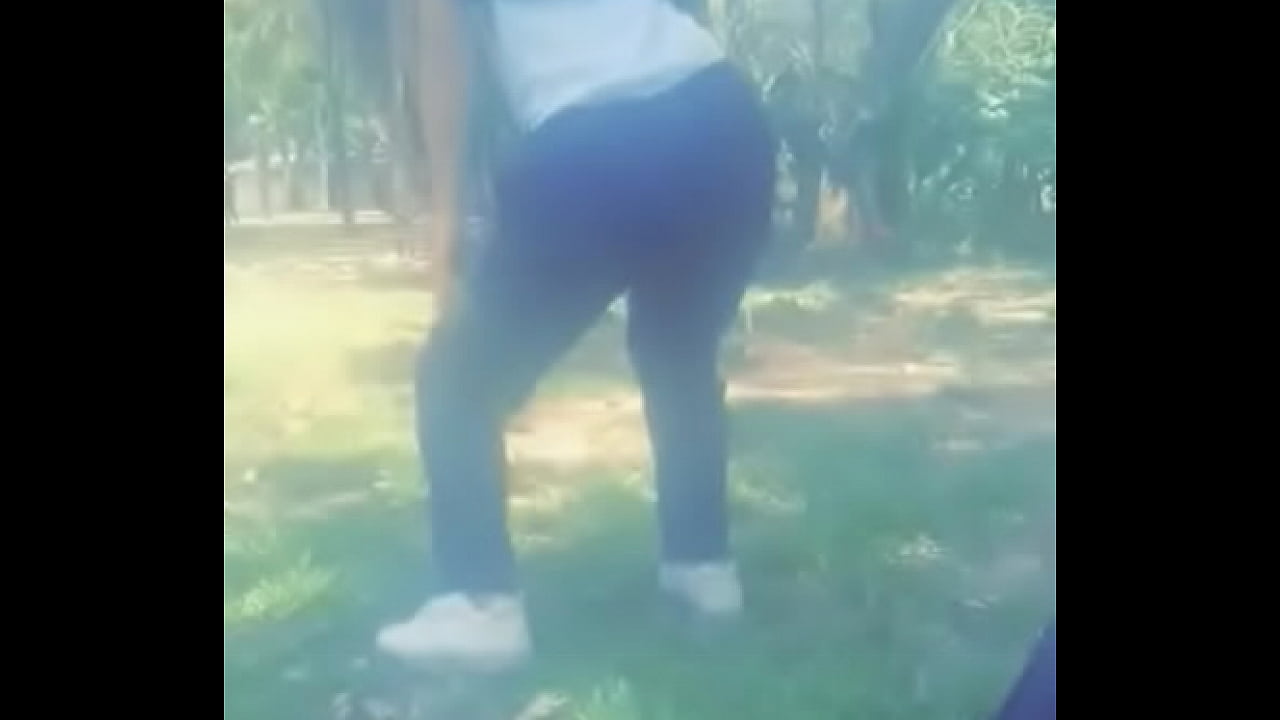 que rico me baila esperen el desnudo