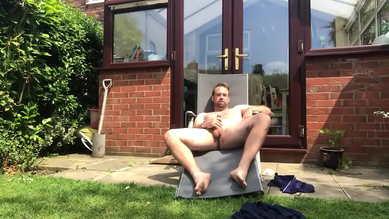 Outdoor nude with feet sunny day wank