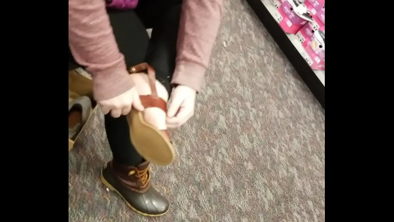 Miss toes tries on sandals