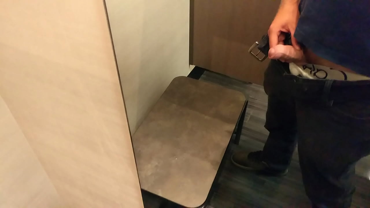 Changing Room Pee Spurts