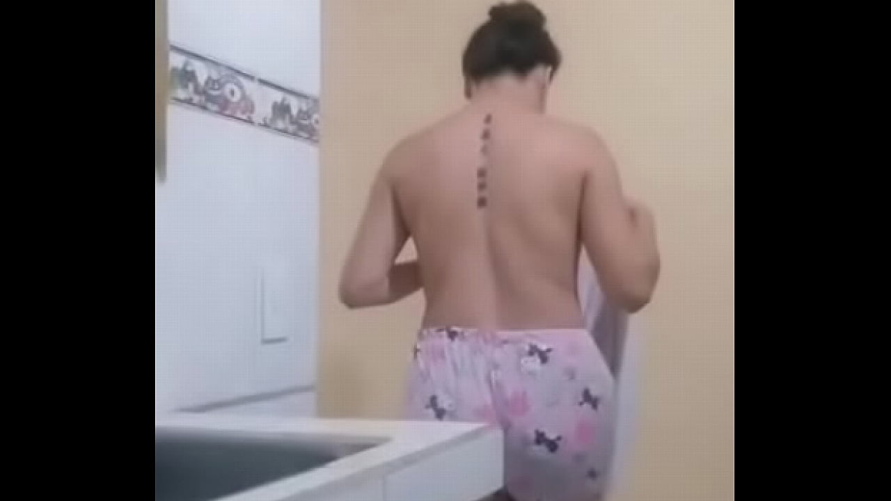 Venezolana barata se desnuda