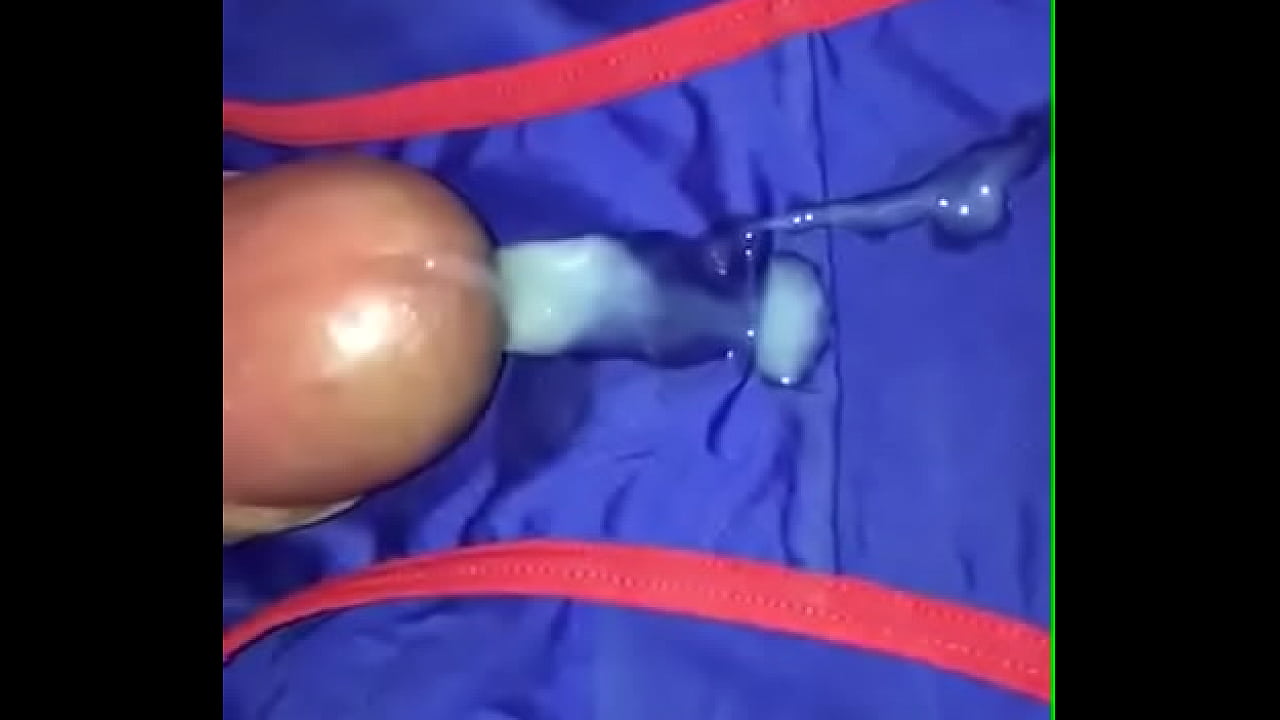 Tanga con semen