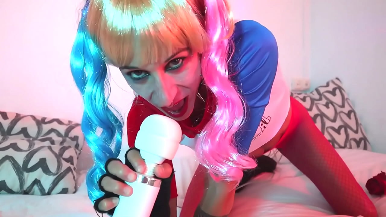 Amateur Funny Cosplay Playback Harley Quinn