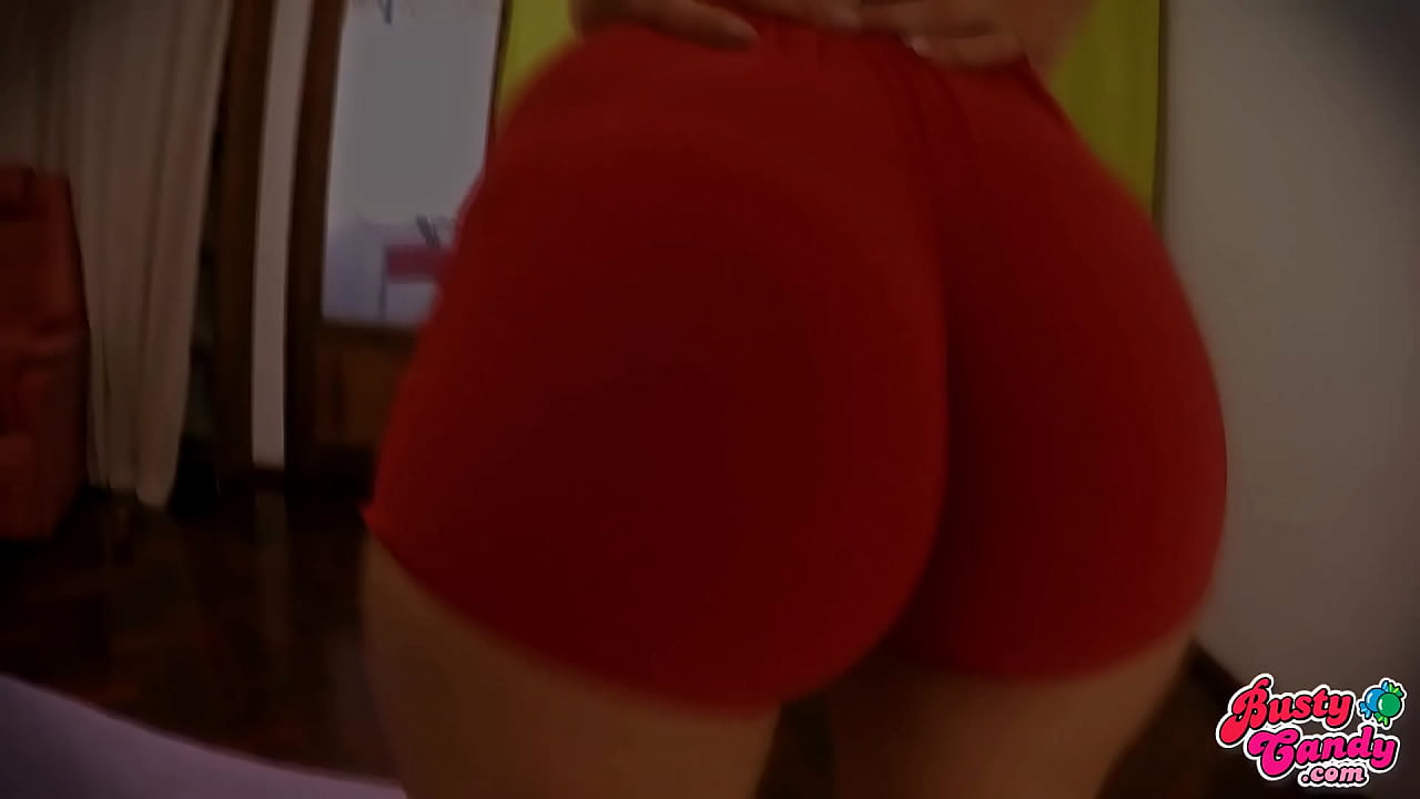 AMAZING ASS Busty Blonde Teen! Cameltoe, Ass n Tits! Yeah