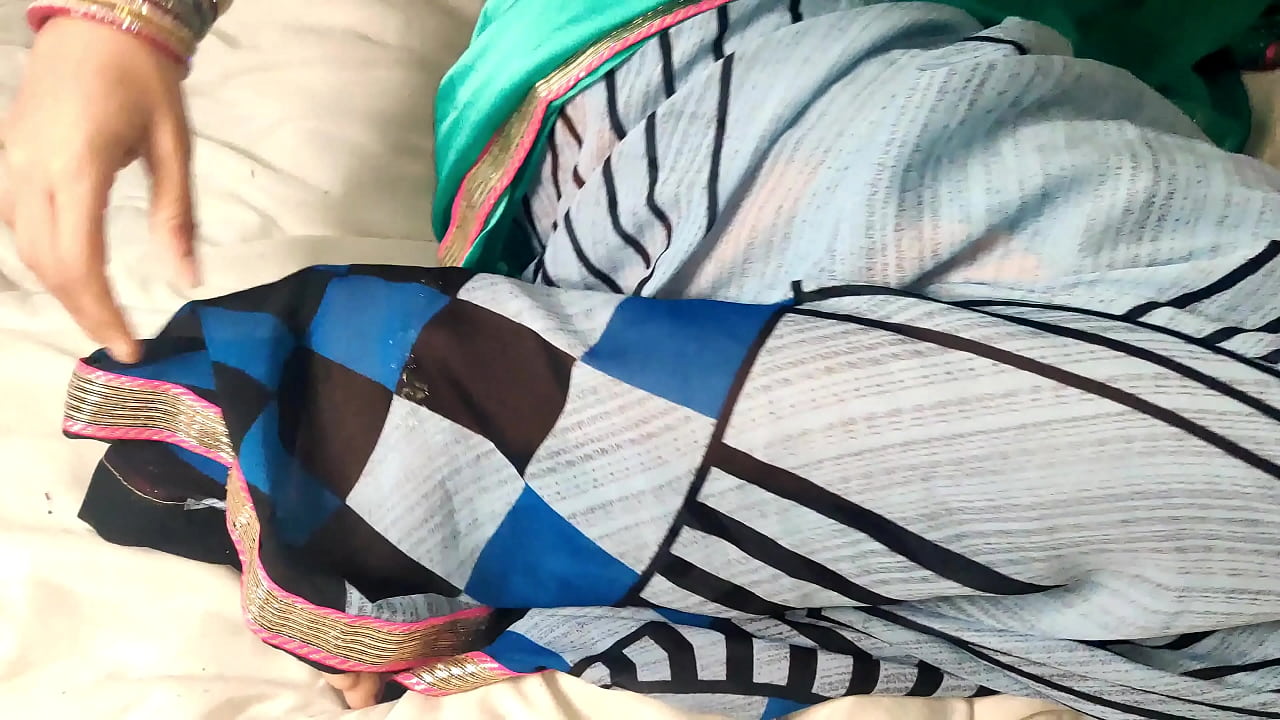 Valentine’s Day, bhabhi came to my room and recorded her fuck