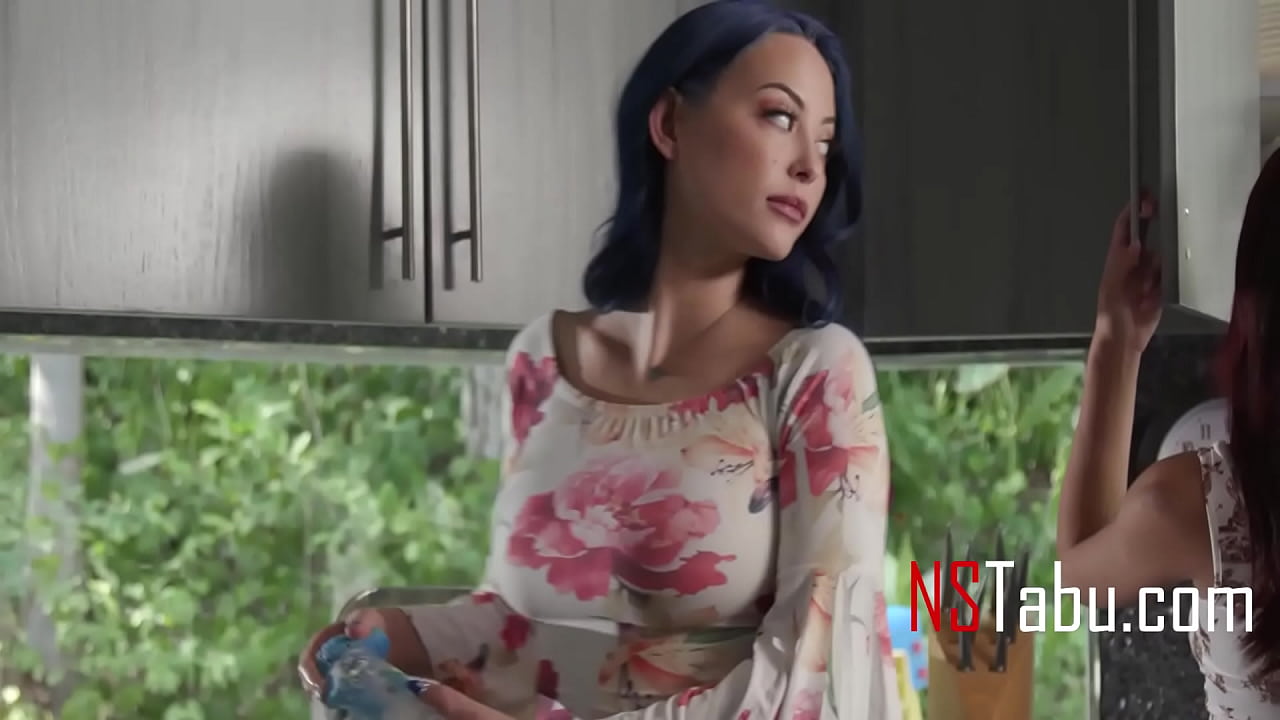 Repressed Bored Housewife Gives Into Her Urges With Friendly Asian Neighbor