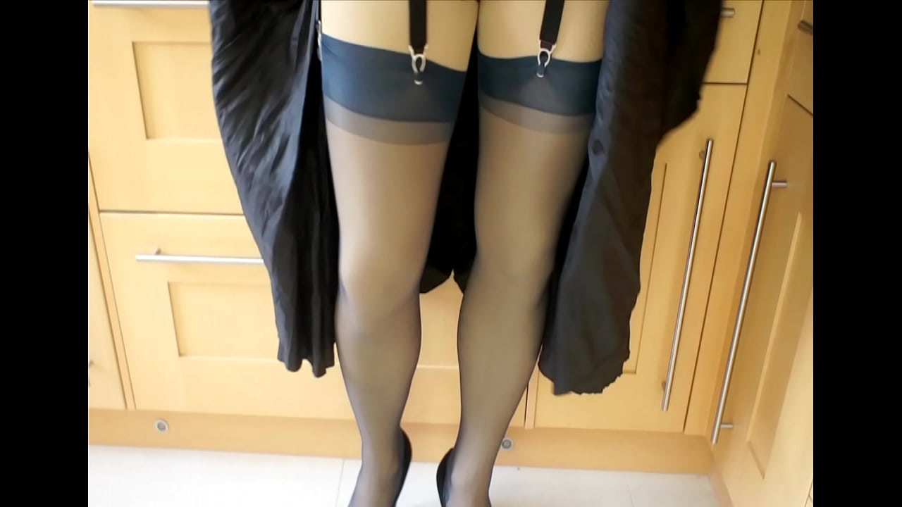 Sexy legs in nylons