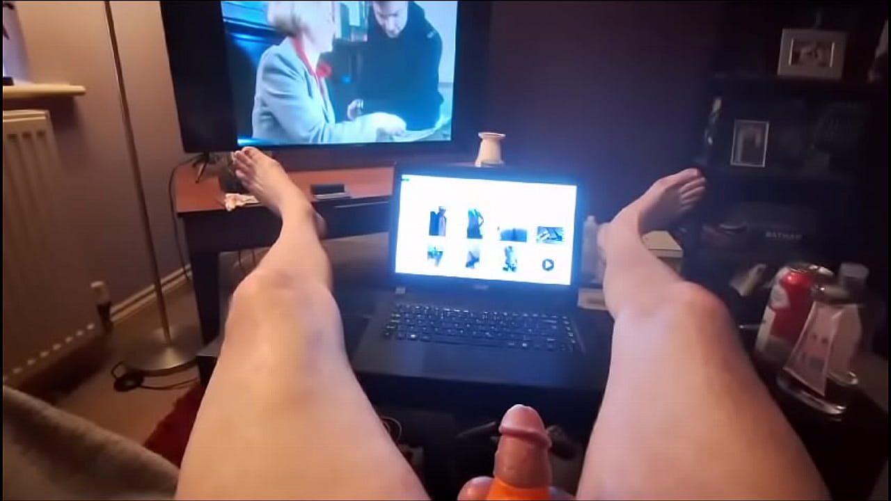 Was stroking cock and needed to cum so watched Gors video half way through and emptied my balls