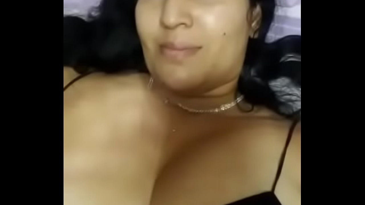 Madura Venezolana , masturbandose