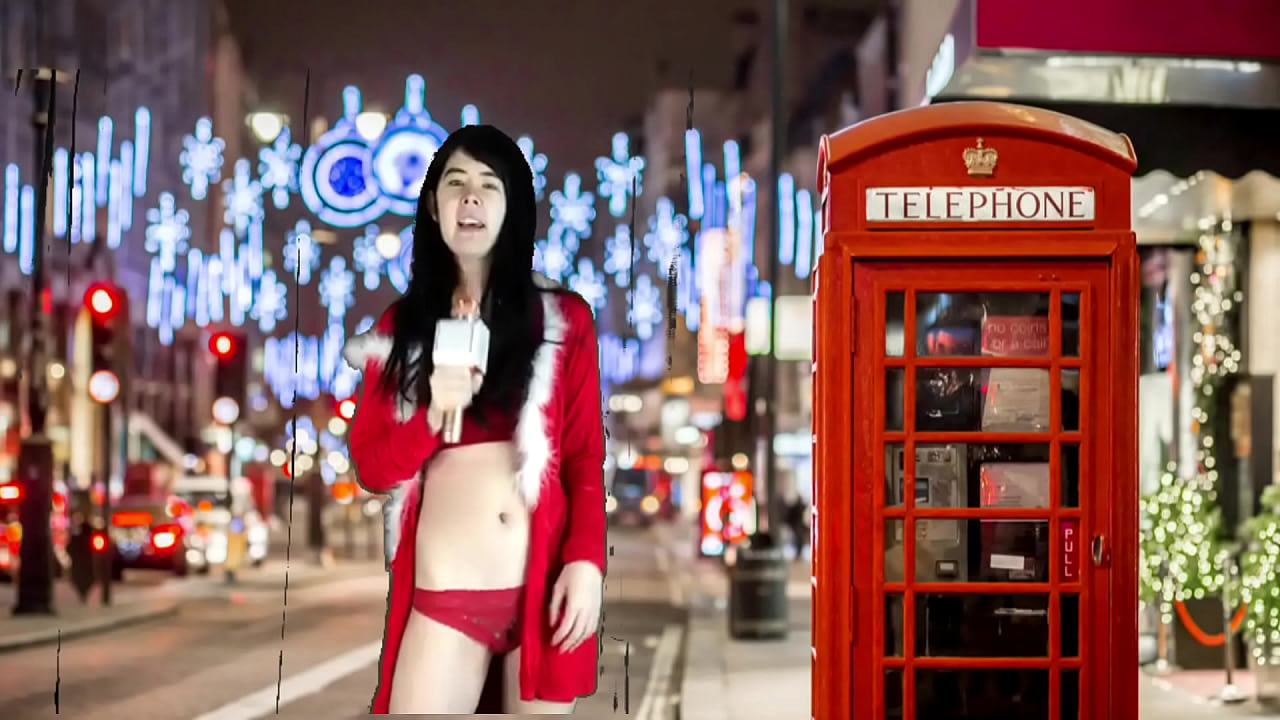 Christmas in London with cute singing Asian teen