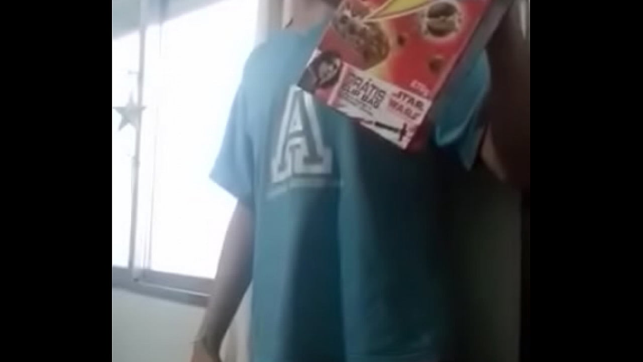 Novinho metendo a porrada no cereal gostoso