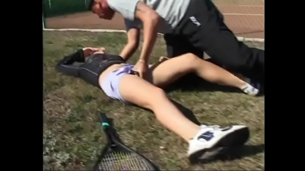 Sporty slut with fair hair get some special tennis lessons after ancle injury