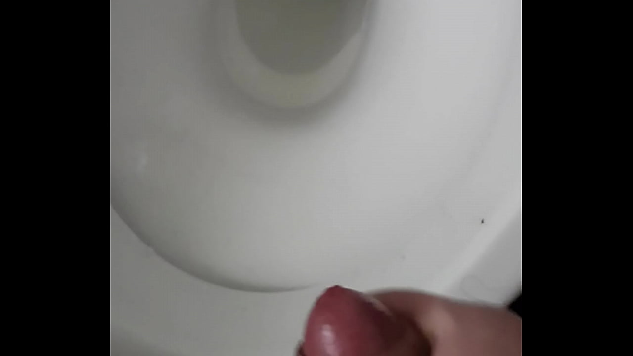 Me masturbo en el baño