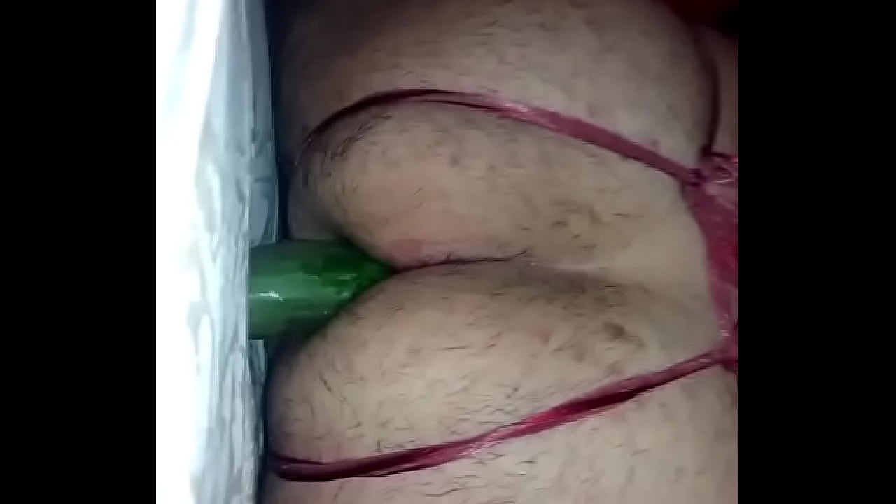 Tanga y pepino