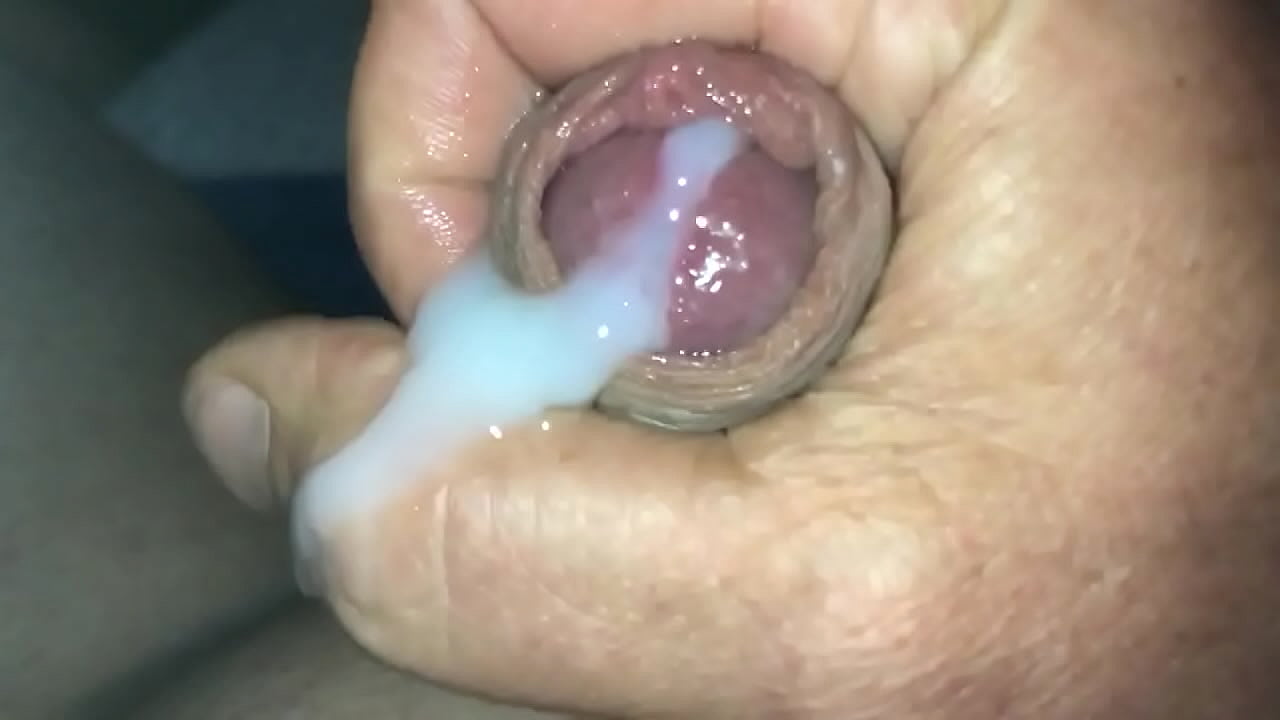 Squirting hot sticky load