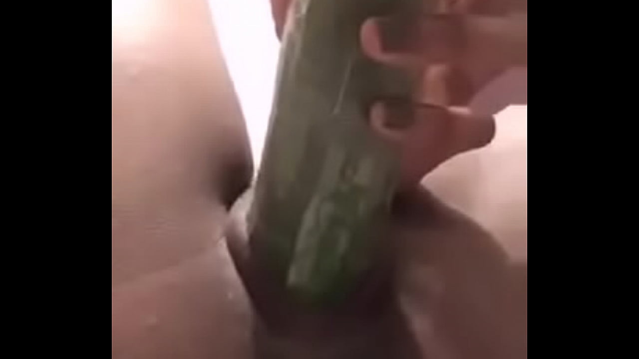 Sexy Teen Fucking a Cucumber