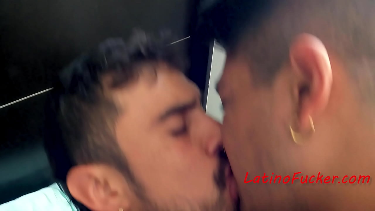 Gay Mexican Hookup